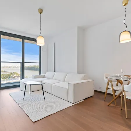 Eurovea Tower 3 River View Apartman *