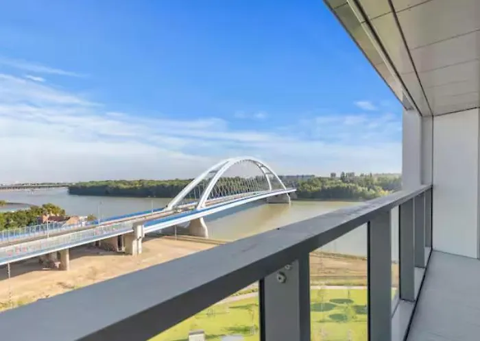 Eurovea Tower 3 River View * Bratislava